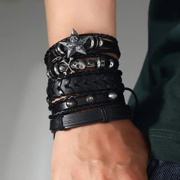 5pc Black Skull Bullet Cuff Bracelet Wrist Rock Edgy PU Leather Goth Grunge Punk - Picture 1 of 4